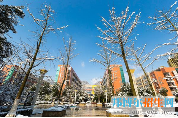 重慶市南川隆化職業中學校地址在哪里