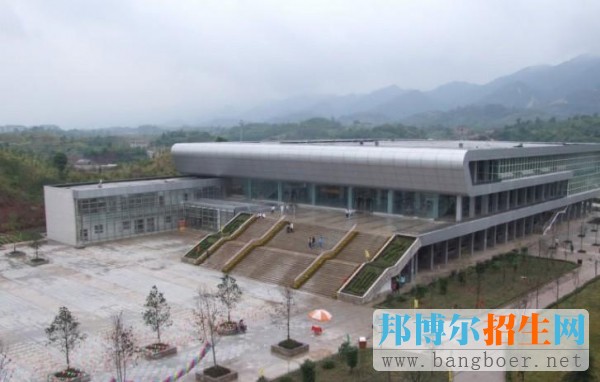 重慶醫科大學護理學院2017年報名條件、招生對象