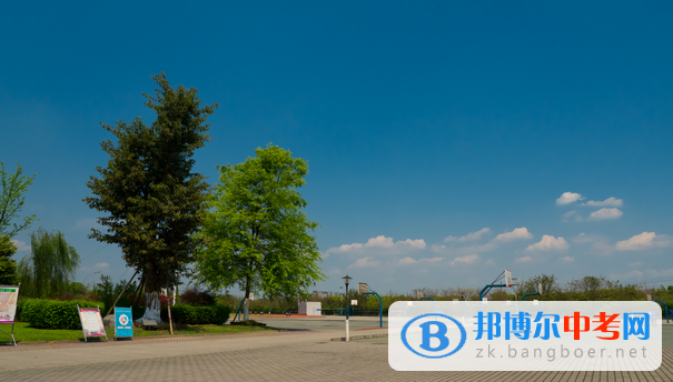 四川省華潤學校2022年學費、收費多少