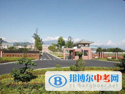 都江堰市第一中學(xué)2022年招生計(jì)劃