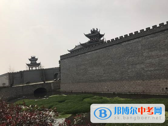 都江堰市南山中學(xué)實驗學(xué)校與綿陽南山中學(xué)實驗學(xué)校的關(guān)系