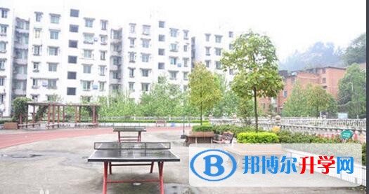 貴州省遵義市第五中學(xué)招生辦聯(lián)系電話