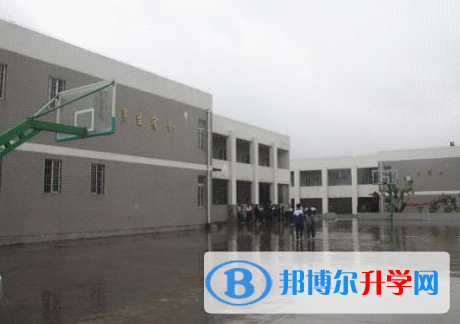花溪區(qū)第六中學2022年地址在哪里