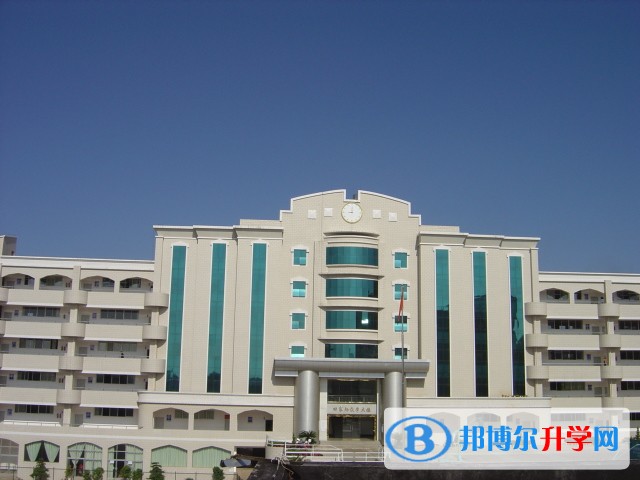 曲靖市民族中學地址在哪里