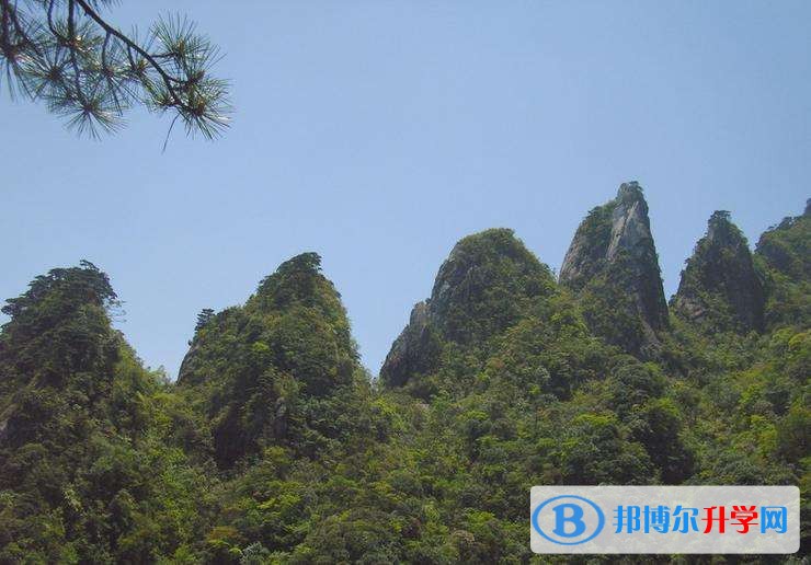 云南省臨滄市第一中學(xué)周邊景點(diǎn)