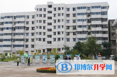 重慶市萬州區武陵中學招生辦聯系電話