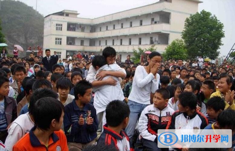 興義頂效經濟濟開發區中學2018年招生計劃
