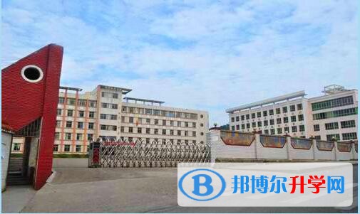 銅仁萬山區民族中學怎么樣、好嗎