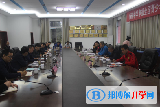 南部中學順利通過“全國青少年校園足球特色學校建設(shè)”現(xiàn)場評估