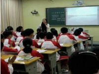 內江一中舉行群文閱讀教學專題教研活動