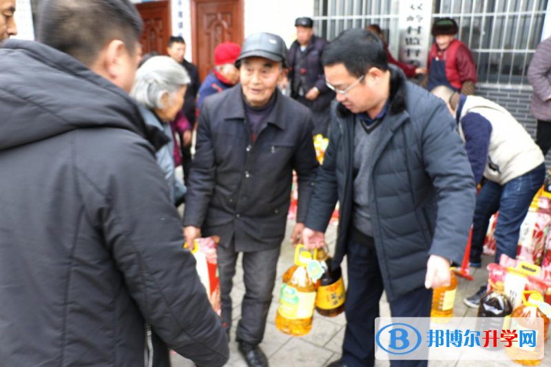 內江一中開展新春走基層“送溫暖”活動