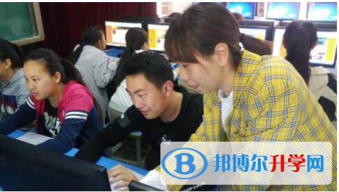 內江一中“小”微課成就“大”課堂