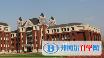 平頂山楓葉國際學(xué)校2023年招生辦聯(lián)系電話