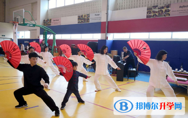 蘇州新加坡國際學校初中部2020年招生辦聯系電話