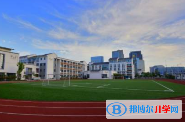 徐州愛爾國際學(xué)校初中部2020年招生辦聯(lián)系電話