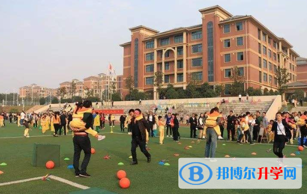 寧鄉(xiāng)碧桂園學校初中部2020年報名條件、招生要求、招生對象