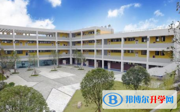 貴陽(yáng)觀(guān)山湖中鐵置業(yè)中加學(xué)校初中部2020年招生簡(jiǎn)章