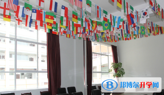 云南外國語學(xué)校初中部網(wǎng)站網(wǎng)址 