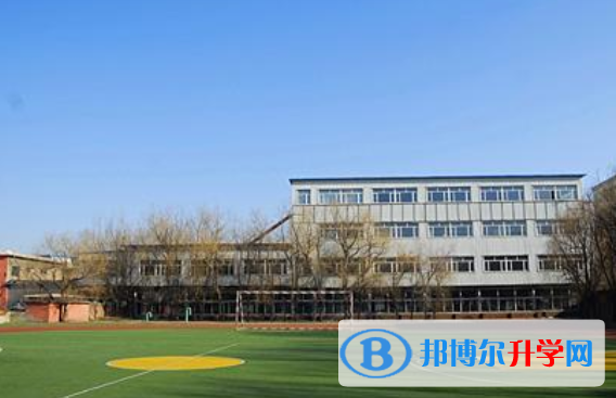 貴陽觀山湖中鐵置業(yè)中加學(xué)校小學(xué)部2020年招生辦聯(lián)系電話