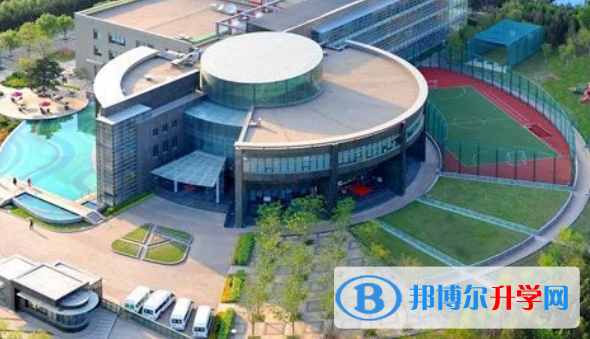 長春美國國際學(xué)校初中部2020年招生簡章