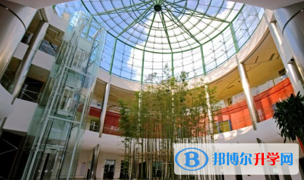 長(zhǎng)春美國(guó)國(guó)際學(xué)校初中部2020年招生辦聯(lián)系電話