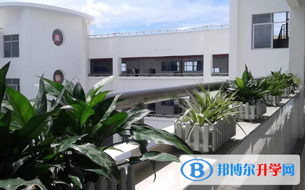 北海國際學校初中部2020年招生辦聯系電話