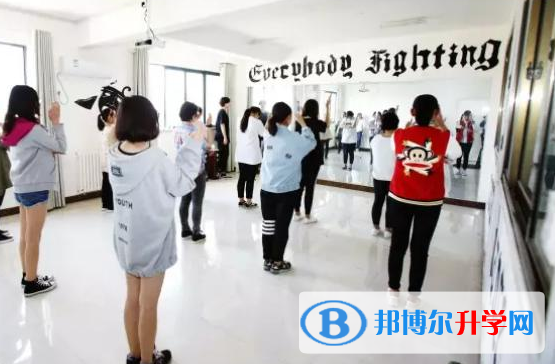 西安科大高新國際中學(xué)2020年學(xué)費(fèi)、收費(fèi)多少
