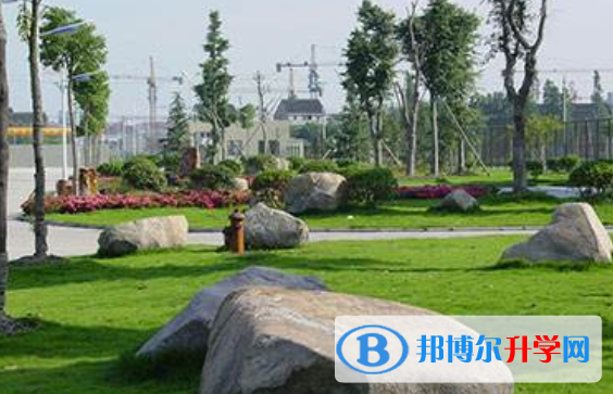 湖州南潯中學(xué)國際部2020年學(xué)費、收費多少