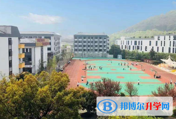 杭州外國語學校劍橋高中2020年招生辦聯(lián)系電話
