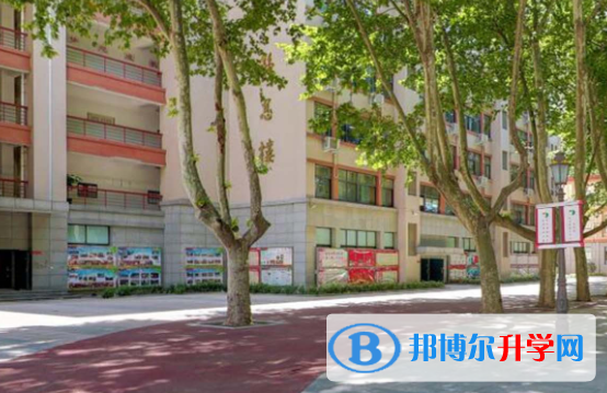 鄭州第七中學(xué)國際部2020年招生辦聯(lián)系電話