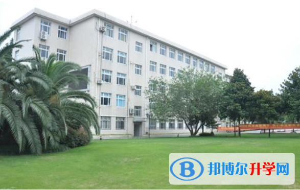 美國(guó)巴斯圖中學(xué)上海校區(qū)網(wǎng)站網(wǎng)址 