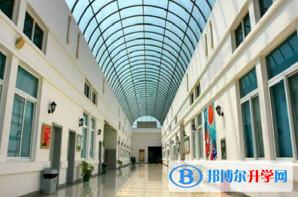北京加拿大國際學(xué)校2023年報名條件、招生要求、招生對象