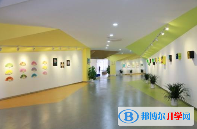 深圳道爾頓新華公學(xué)2023年學(xué)費、收費多少
