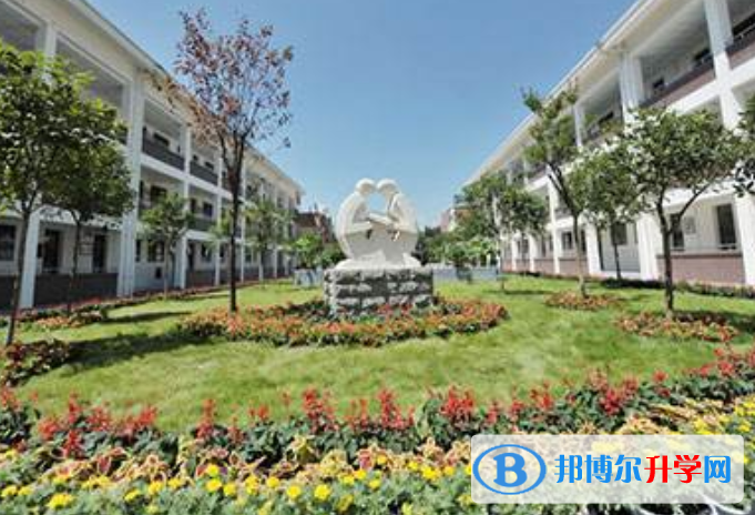 都江堰青城山高級中學(xué)國際部2021年學(xué)費(fèi)、收費(fèi)多少