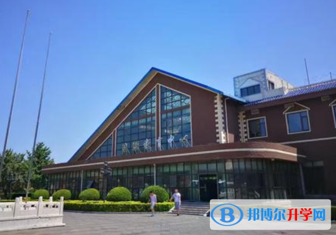 美達(dá)菲國際學(xué)校2021年招生簡章