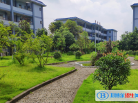 自貢牛佛中學(xué)地址在哪里