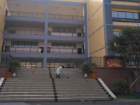 華達高中學校地址在哪里