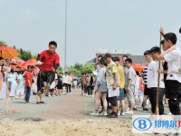 重慶市一一一中學(xué)2025年學(xué)費(fèi)、收費(fèi)多少