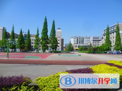 平壩縣集圣中學2021年宿舍條件怎么樣呢
