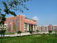 四川省成都市石室中學(xué)2025年學(xué)費、收費多少
