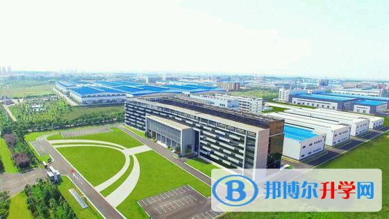 四川省東汽八一中學2021年學費、收費多少
