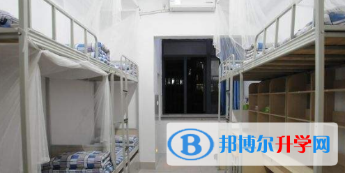 忠縣石寶中學2021年宿舍條件