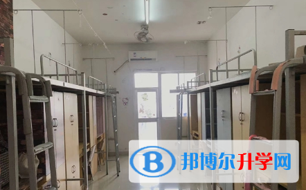 四川省犍為縣孝姑中學(xué)2022年宿舍條件