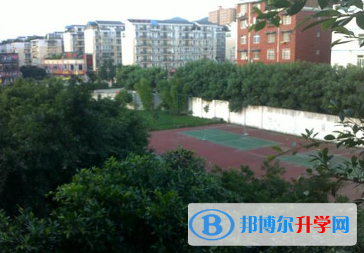 榮縣玉章高級中學(xué)校2021年學(xué)費、收費多少