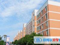 榮縣玉章高級(jí)中學(xué)校2025年報(bào)名條件、招生要求、招生對(duì)象