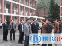 樂山市延風中學2025年招生辦聯系電話