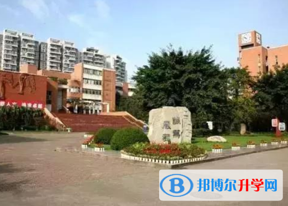 四川省成都華西中學2022年學費、收費多少