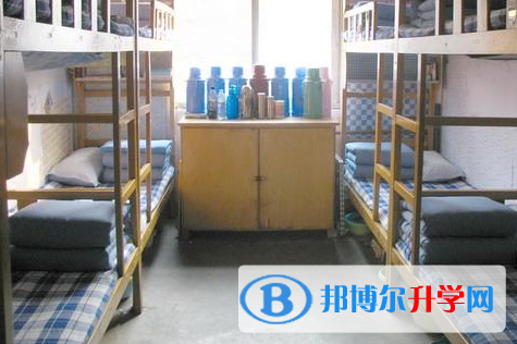 康南民族高級(jí)中學(xué)2021年宿舍條件
