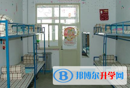 康北民族高級中學2021年宿舍條件