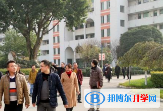紅原縣中學(xué)2021年報名條件、招生要求、招生對象